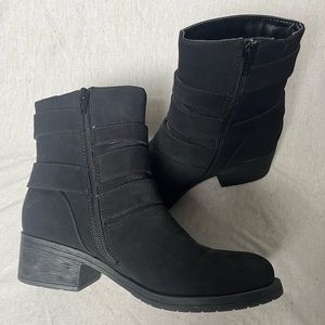 Black heeled booties